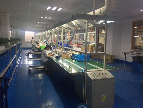 生產(chǎn)車(chē)間